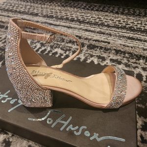Betsy Johnson champagne glitter sb-mari 7.0w 7w chunky heel